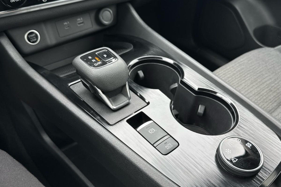 2021 Nissan Rogue - Image 15