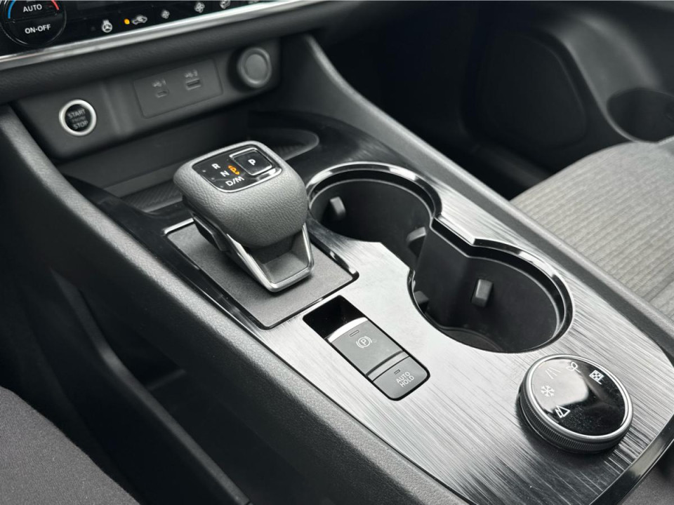 2021 Nissan Rogue - Image 15