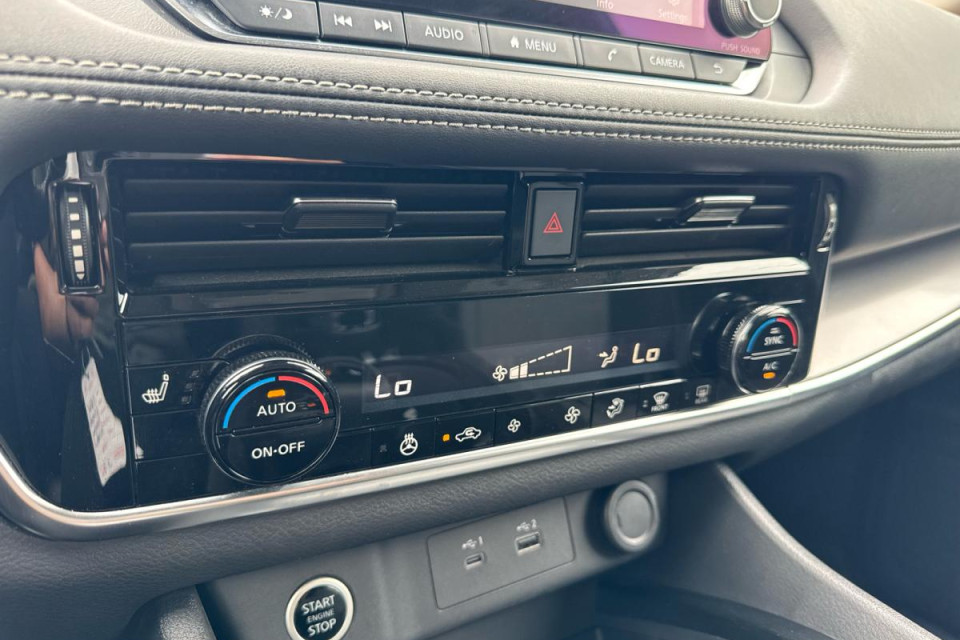 2021 Nissan Rogue - Image 17