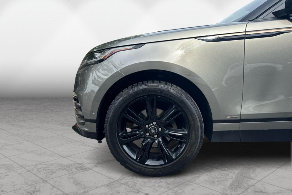 2018 Land Rover Range Rover Velar - Image 9