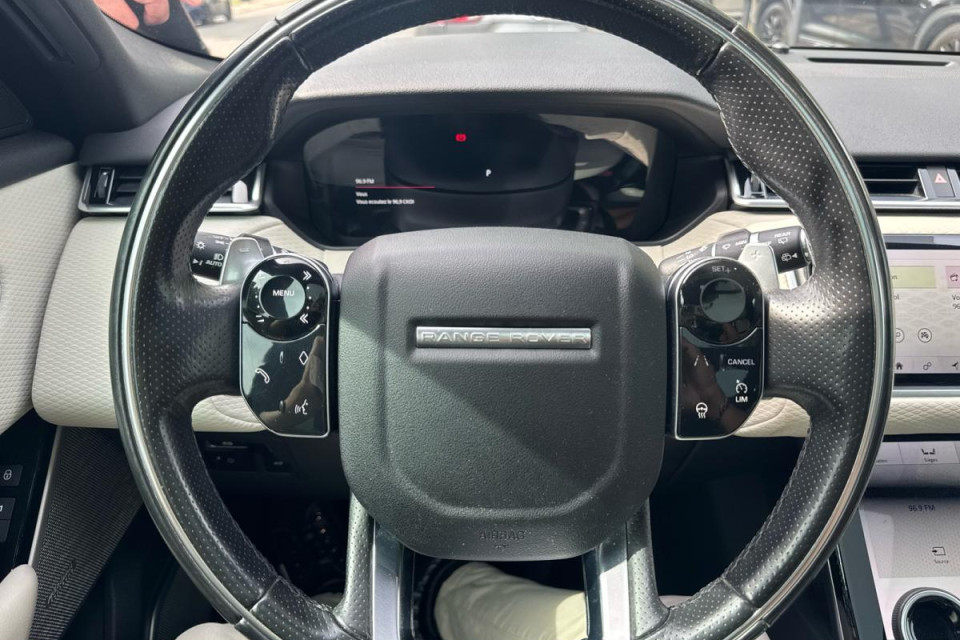 2018 Land Rover Range Rover Velar - Image 13