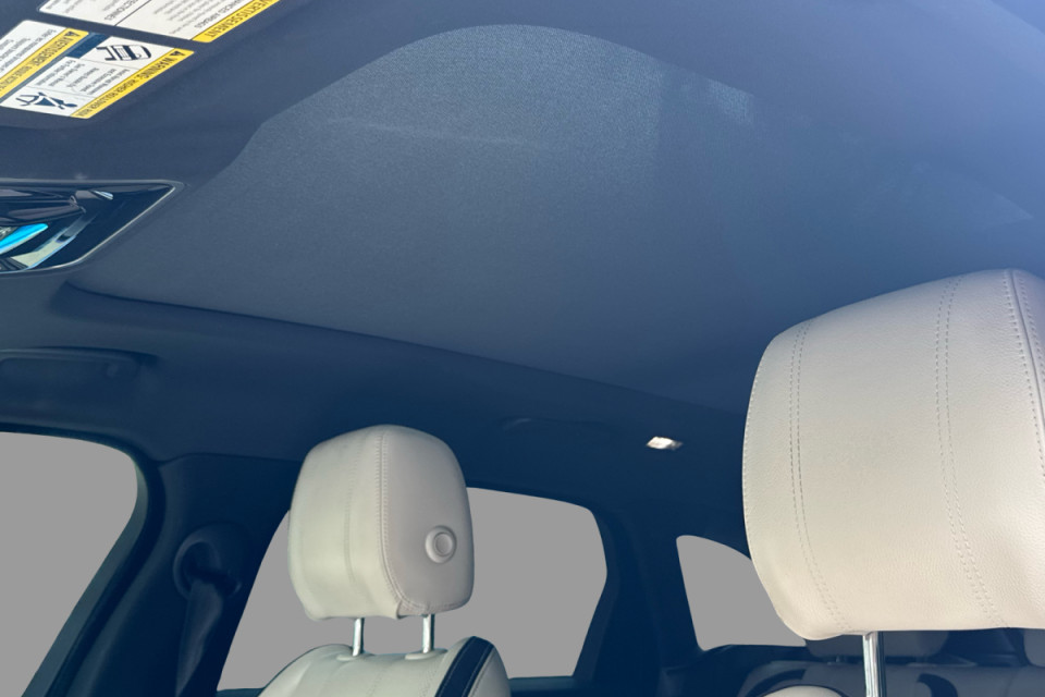 2018 Land Rover Range Rover Velar - Image 20