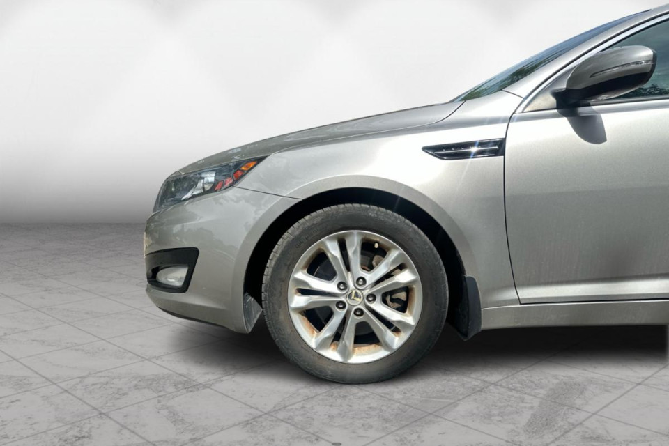 2013 Kia Optima - Image 8