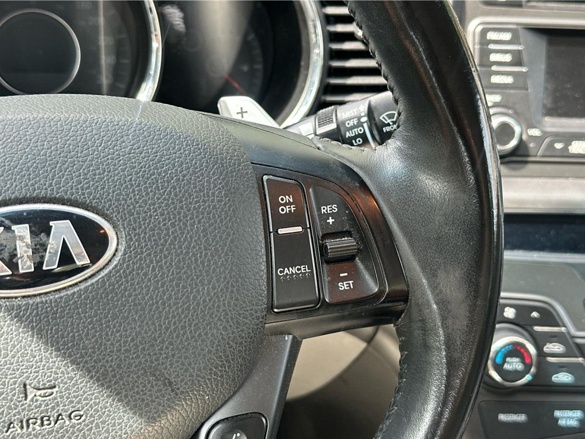 2013 Kia Optima - Image 14