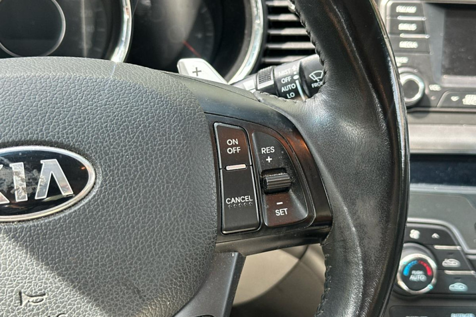 2013 Kia Optima - Image 14