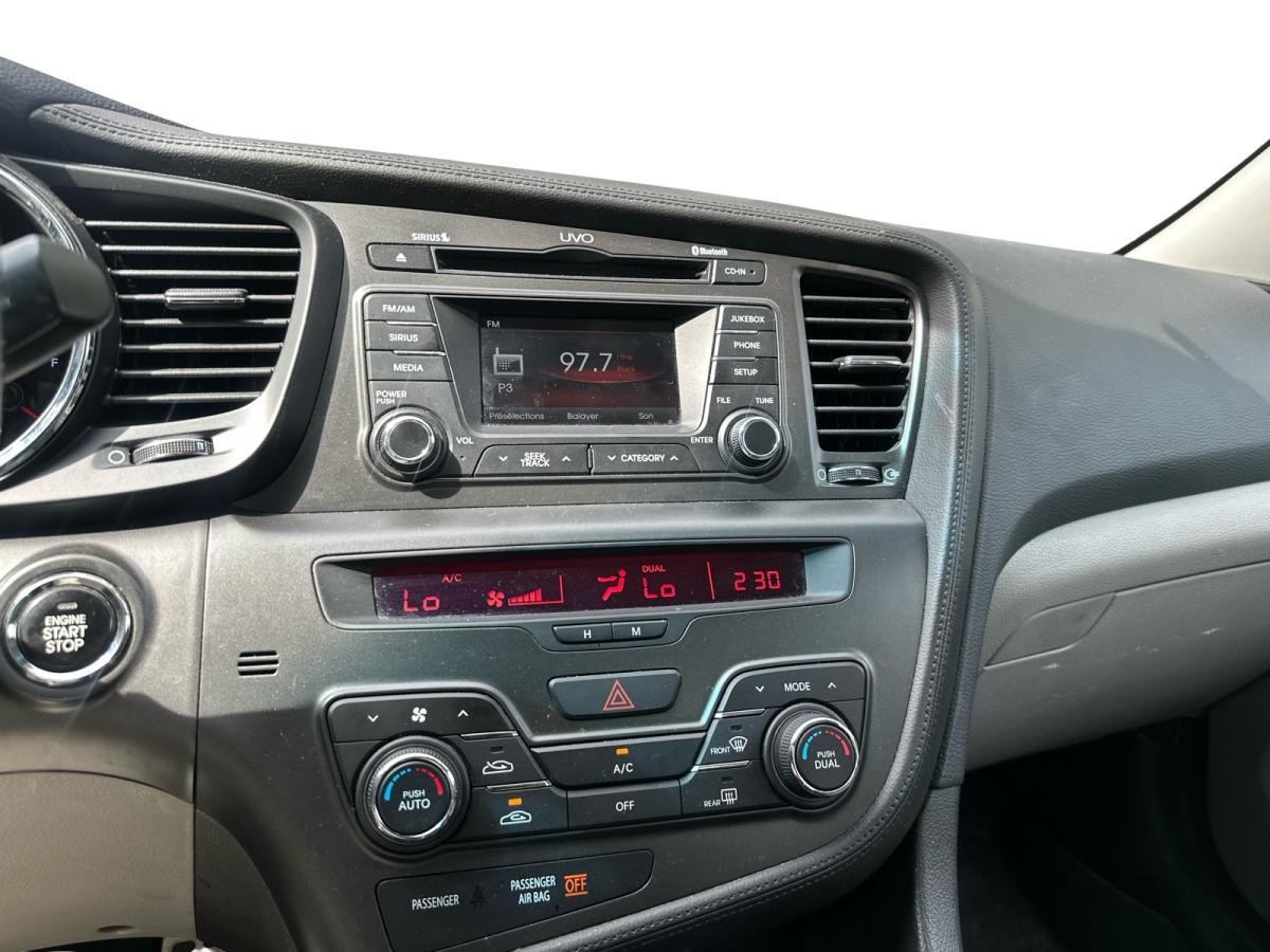 2013 Kia Optima - Image 16