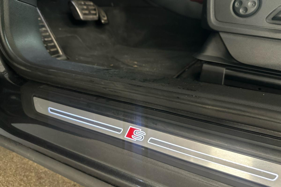 2019 Audi SQ5 - Image 10