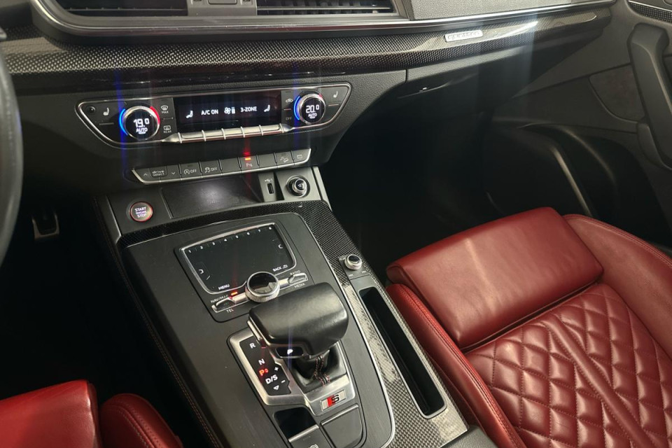 2019 Audi SQ5 - Image 17