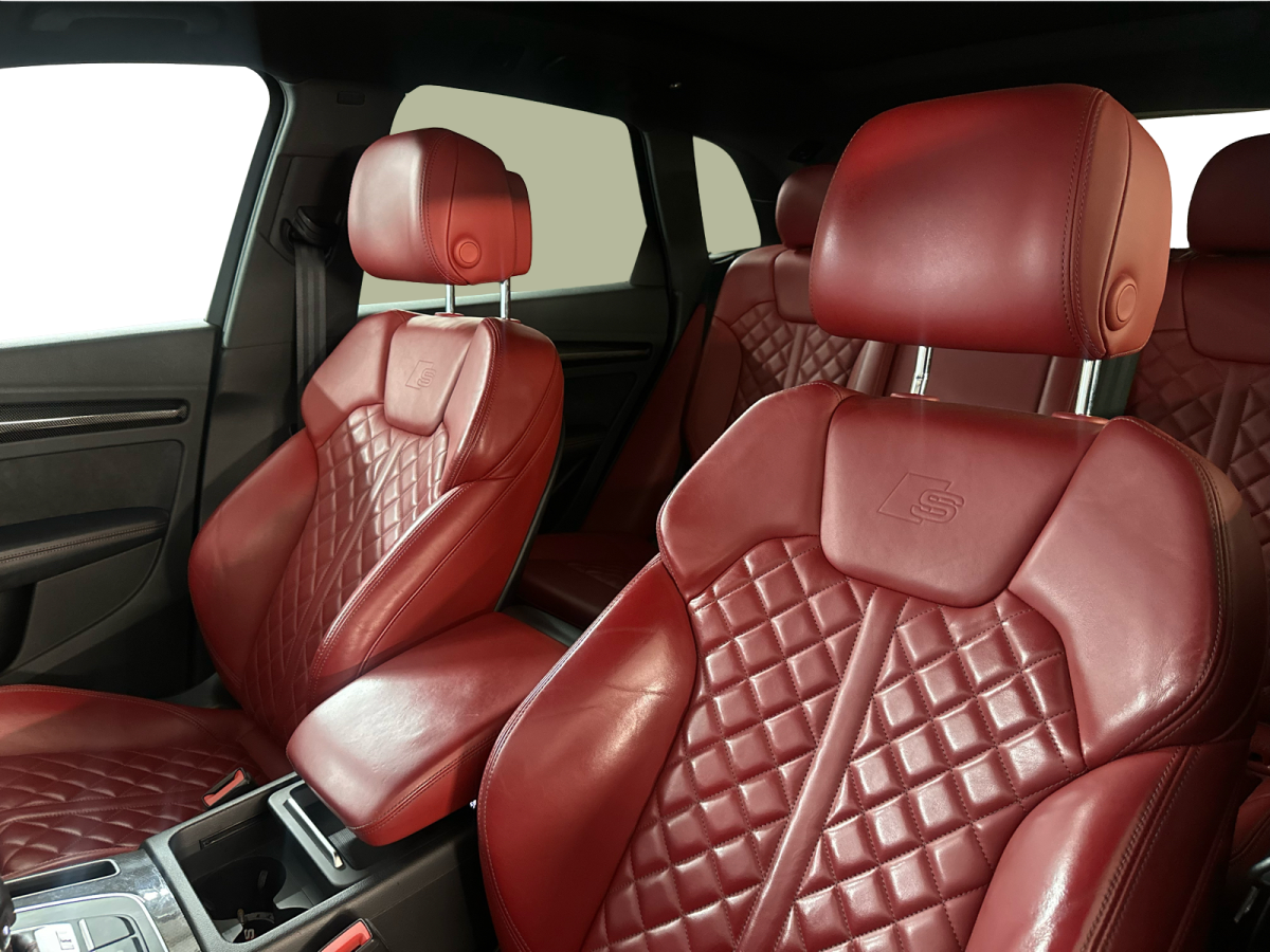 2019 Audi SQ5 - Image 18