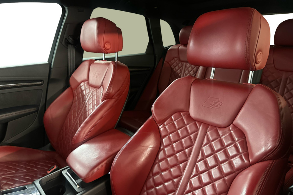 2019 Audi SQ5 - Image 18