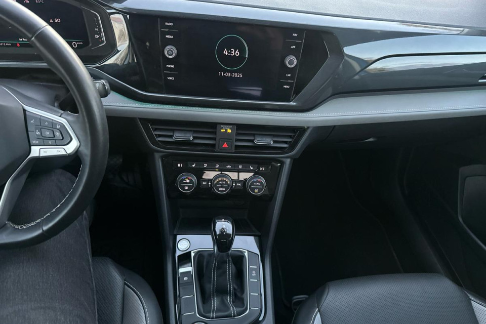 2022 Volkswagen Taos - Image 13