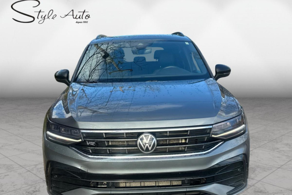 2023 Volkswagen Tiguan - Image 2