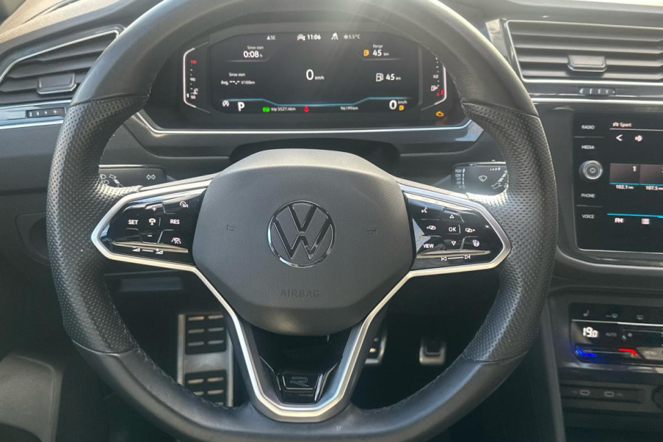 2023 Volkswagen Tiguan - Image 14