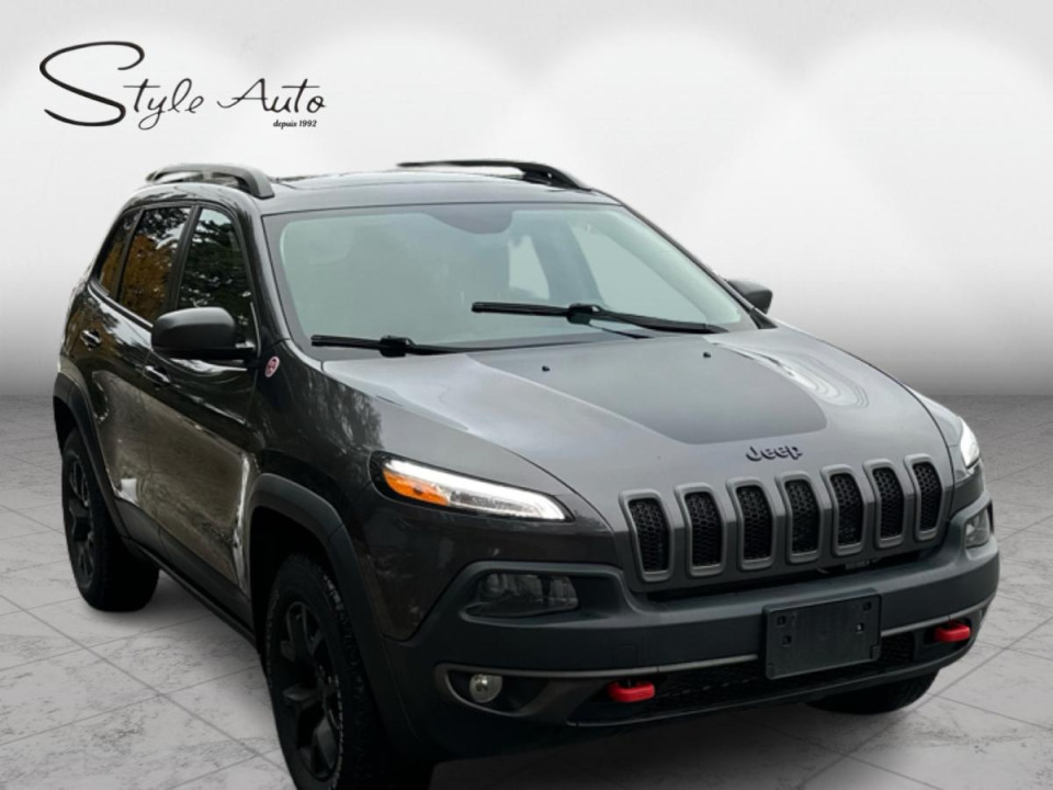 2018 Jeep Cherokee - Image 7