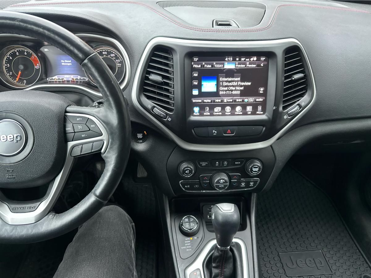 2018 Jeep Cherokee - Image 14