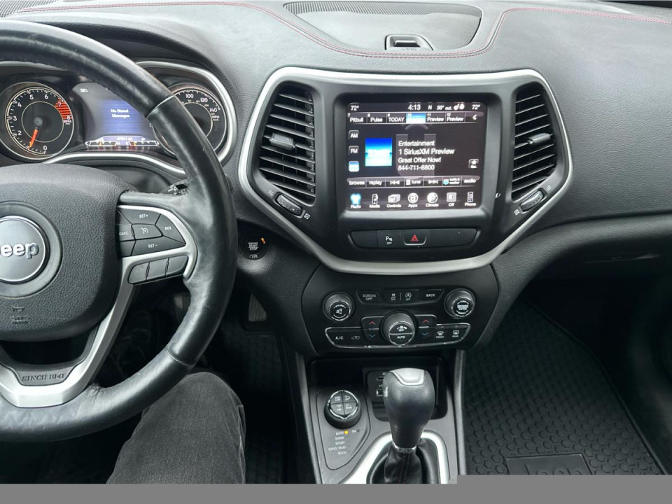 2018 Jeep Cherokee - Image 14