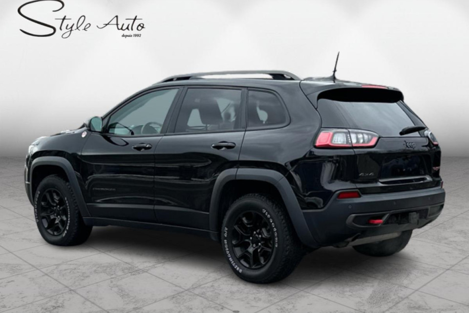 2019 Jeep Cherokee - Image 4