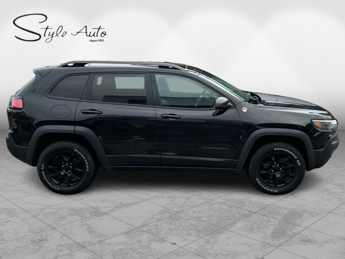 2019 Jeep Cherokee - Image 7