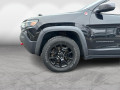 2019 Jeep Cherokee - Thumbnail 9