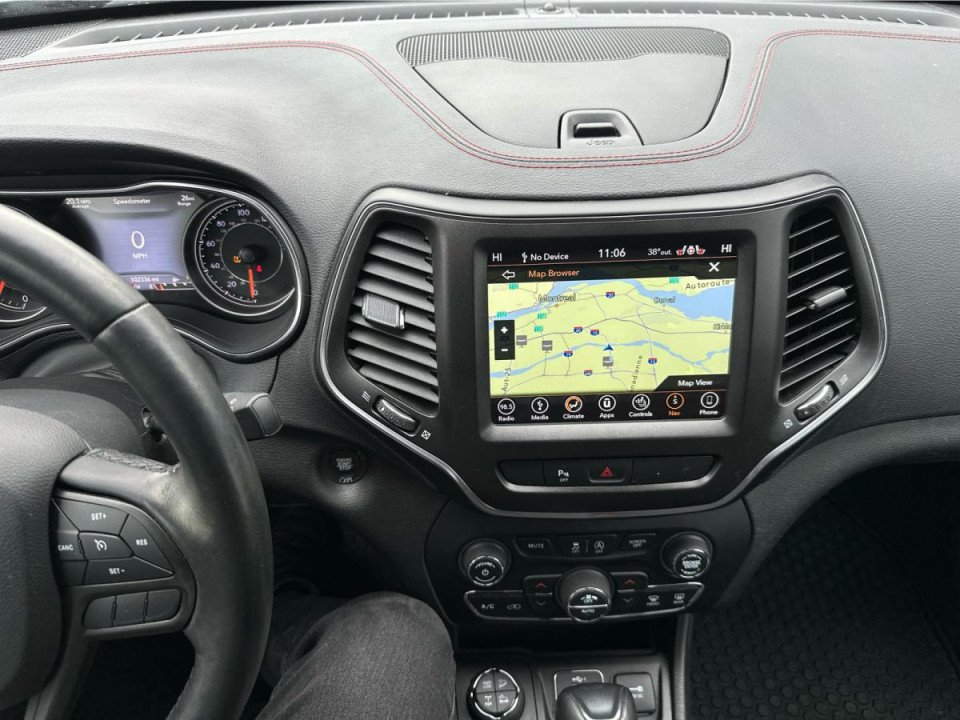 2019 Jeep Cherokee - Image 15