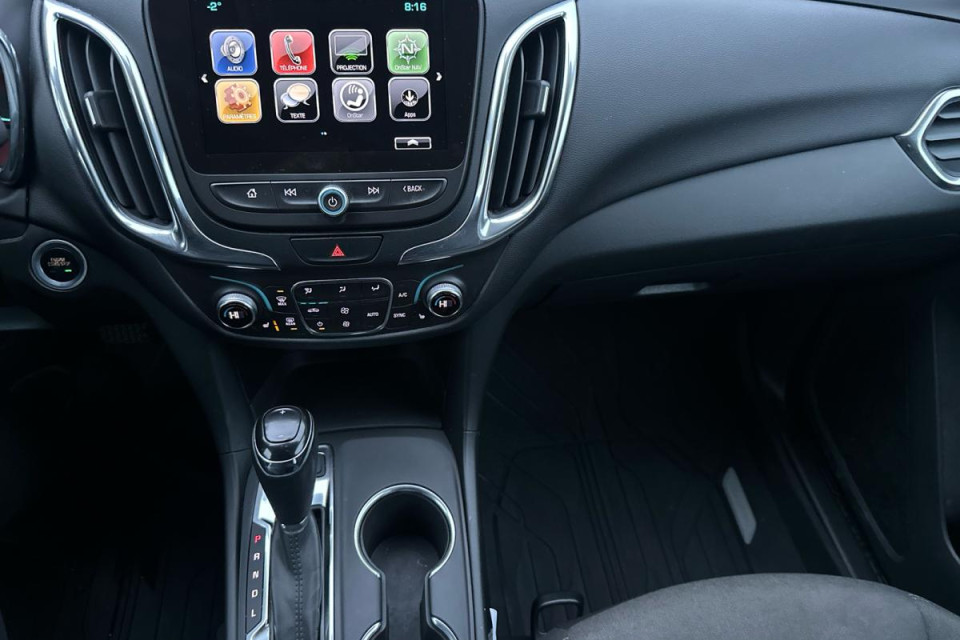 2018 Chevrolet Equinox - Image 13