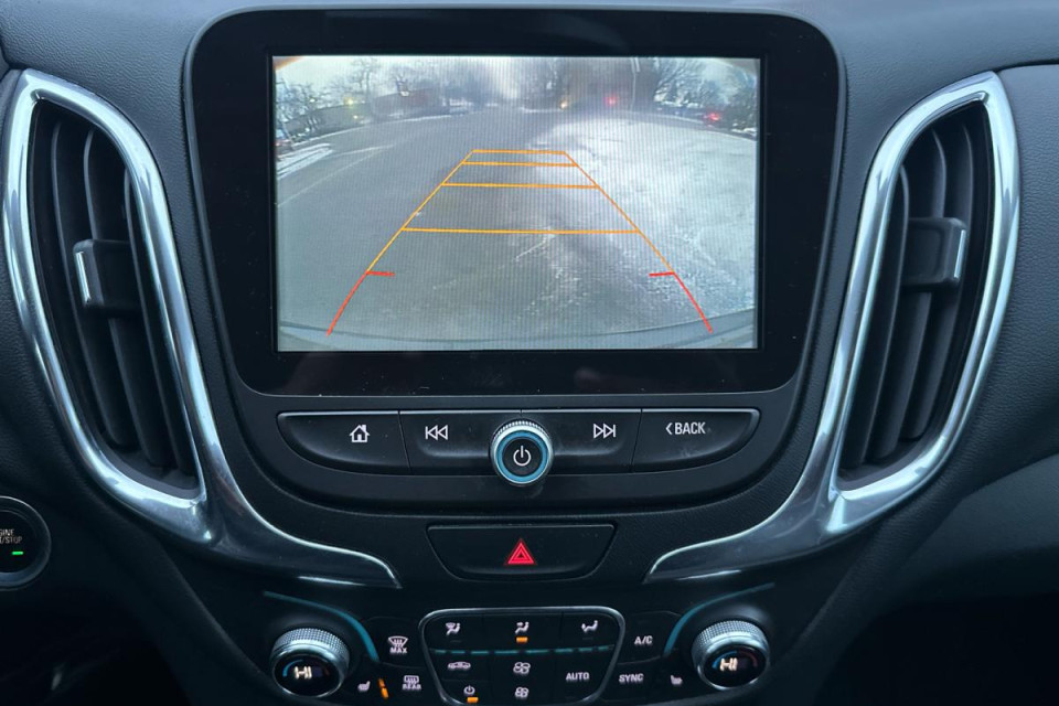 2018 Chevrolet Equinox - Image 14