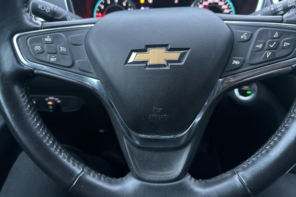 2018 Chevrolet Equinox - Image 16