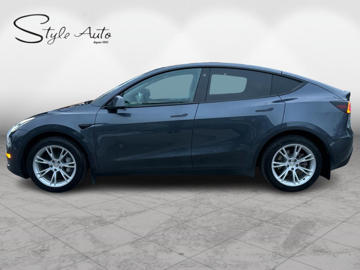 2023 Tesla Model Y - Image 3