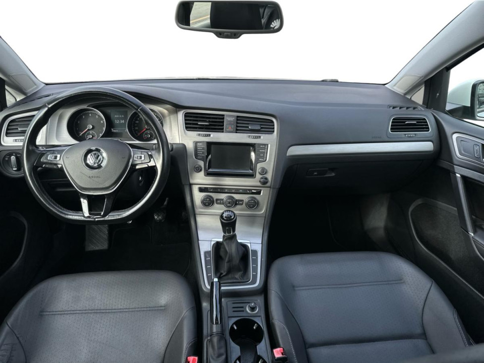 2015 Volkswagen Golf - Image 9