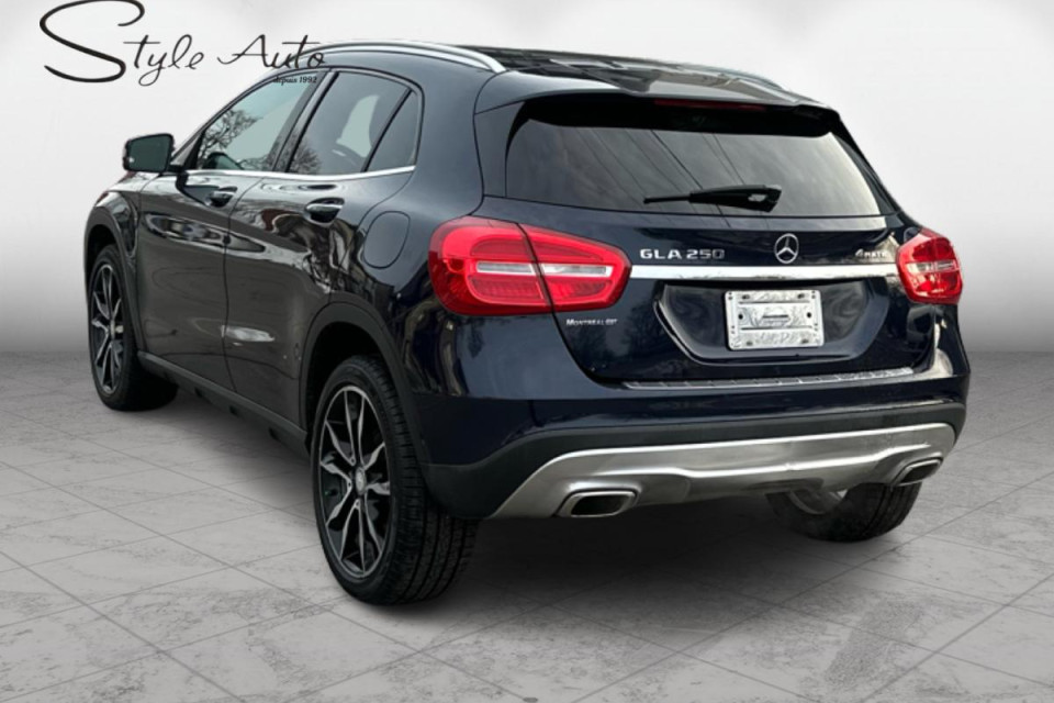 2017 Mercedes-Benz GLA 250 - Image 4