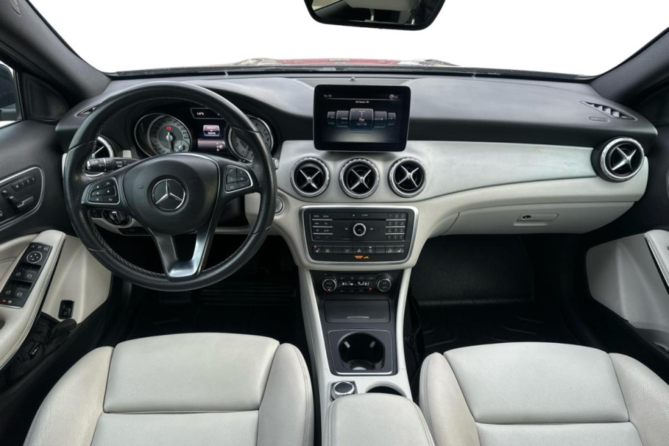 2017 Mercedes-Benz GLA 250 - Image 12