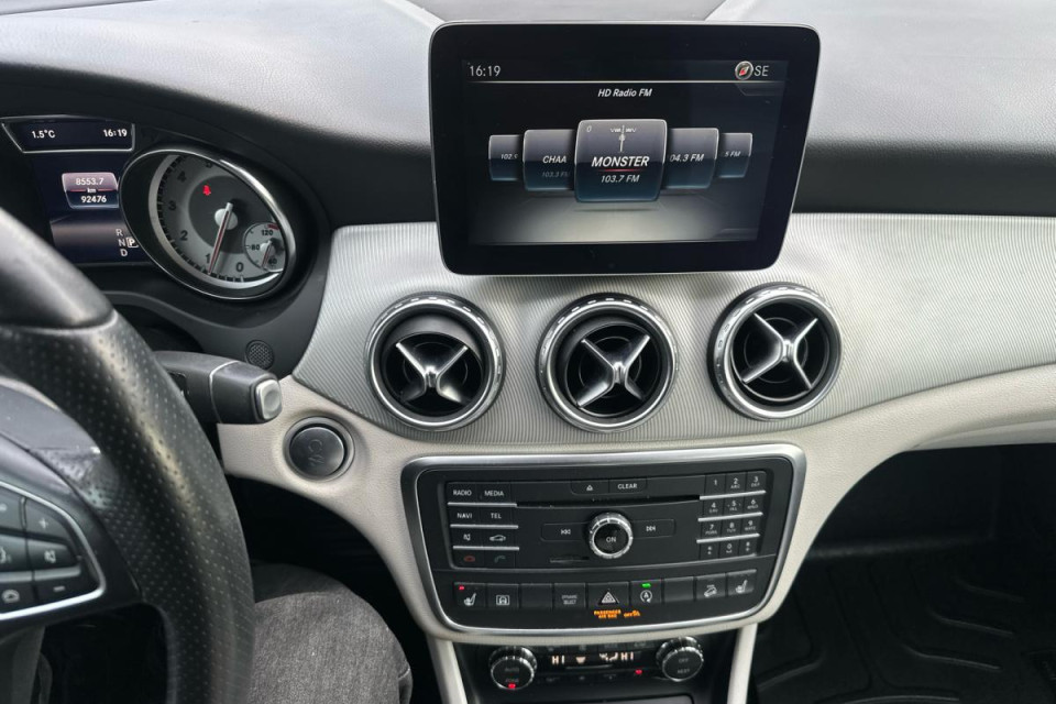 2017 Mercedes-Benz GLA 250 - Image 15