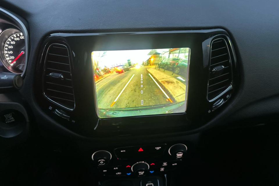 2017 Jeep Compass - Image 15