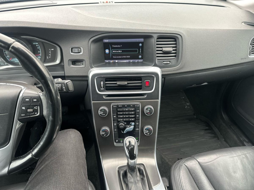 2014 Volvo S60 - Image 13