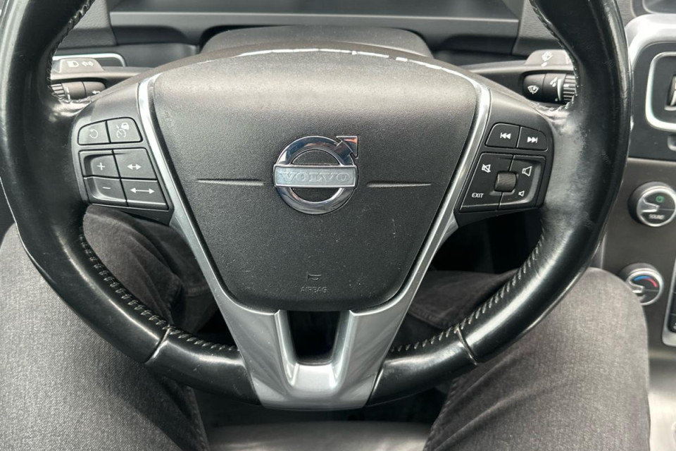 2014 Volvo S60 - Image 15