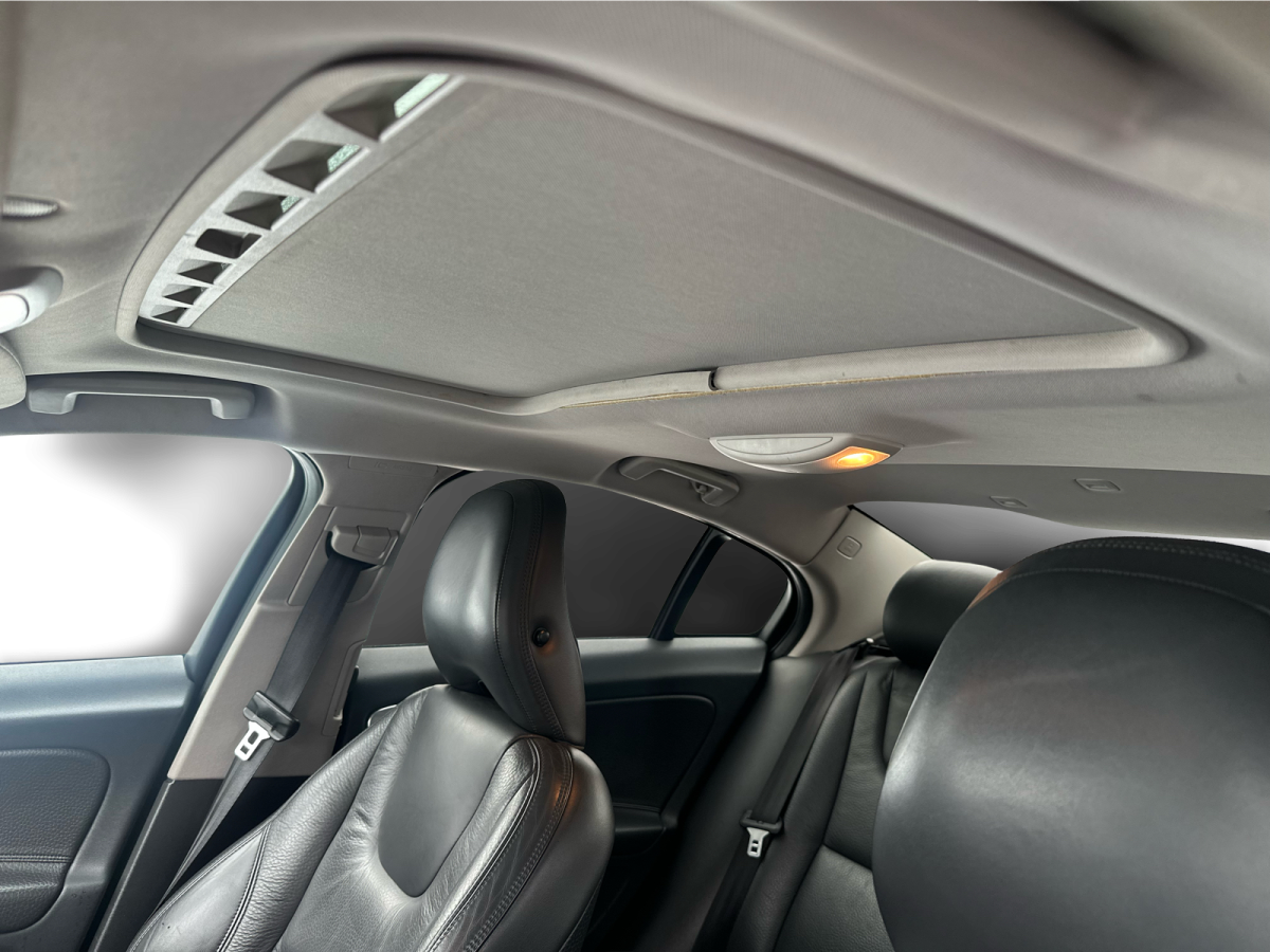 2014 Volvo S60 - Image 16