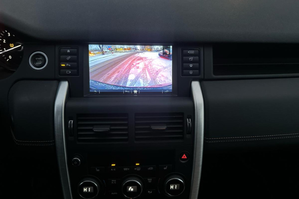 2019 Land Rover Discovery Sport - Image 16