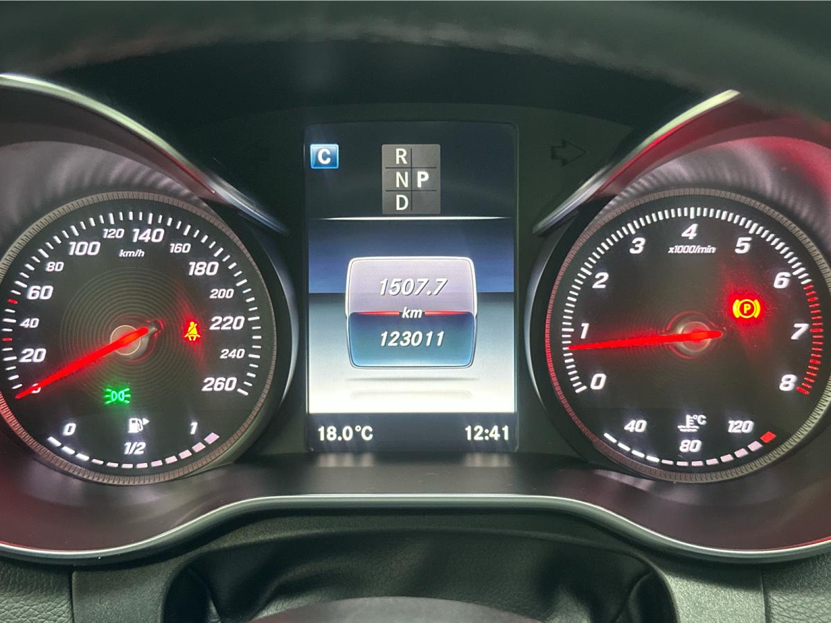 2018 Mercedes-Benz C 300 - Image 13