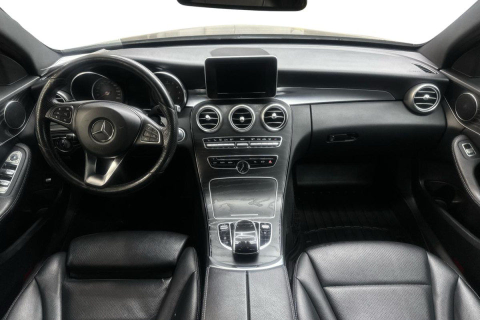 2018 Mercedes-Benz C 300 - Image 19