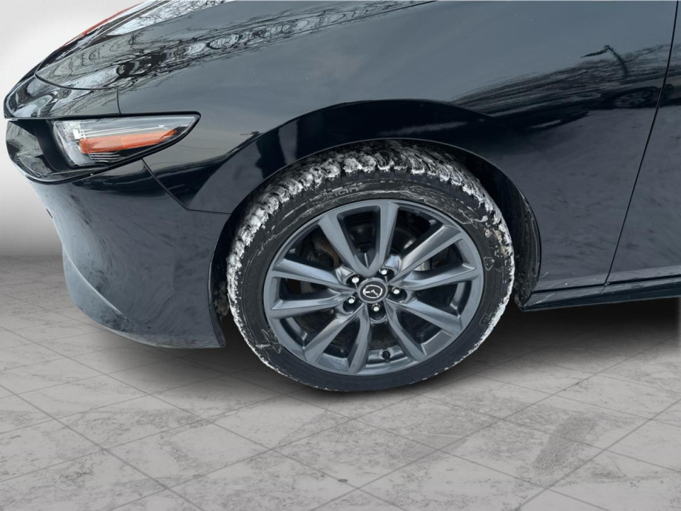 2023 Mazda Mazda3 Sport - Image 9