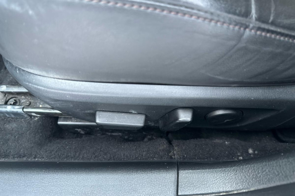 2023 Mazda Mazda3 Sport - Image 11