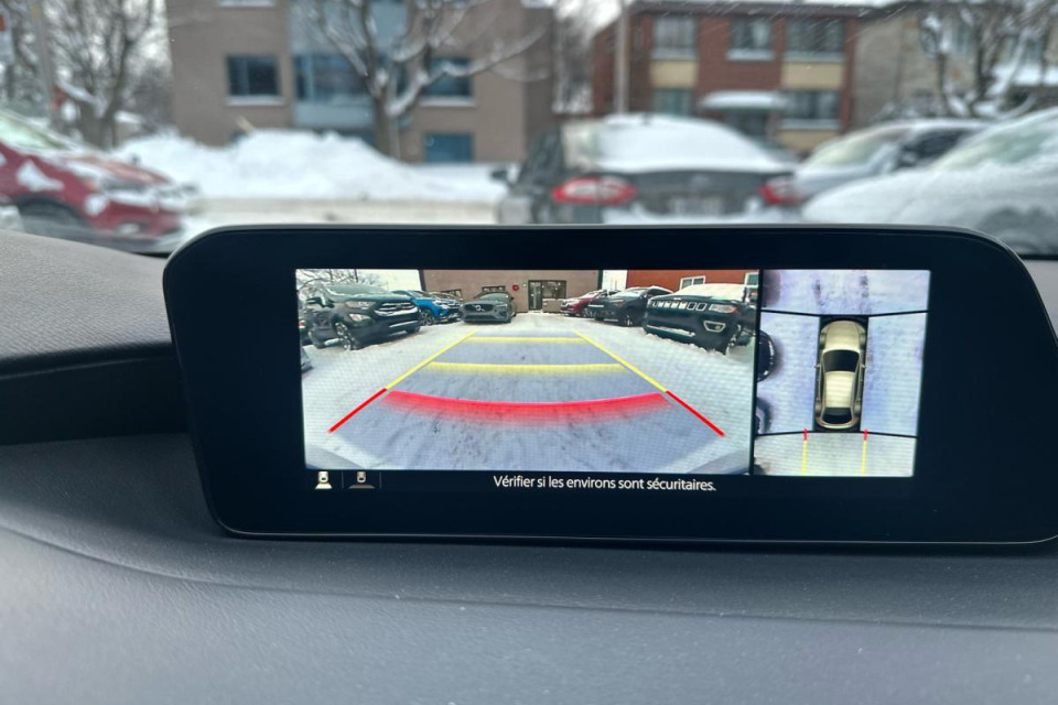 2023 Mazda Mazda3 Sport - Image 18