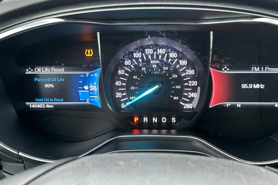 2017 Ford Fusion - Image 13