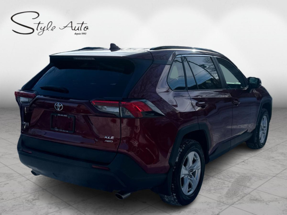 2021 Toyota RAV4 - Image 6