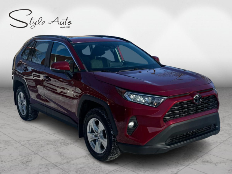 2021 Toyota RAV4 - Image 8