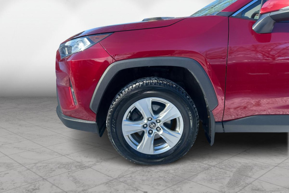 2021 Toyota RAV4 - Image 9