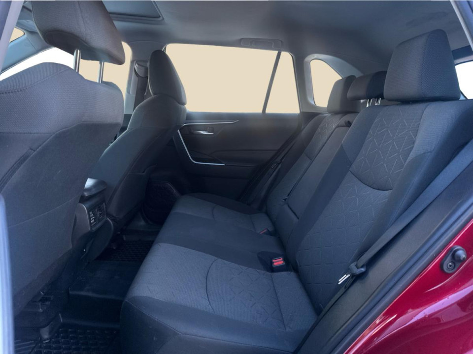 2021 Toyota RAV4 - Image 12