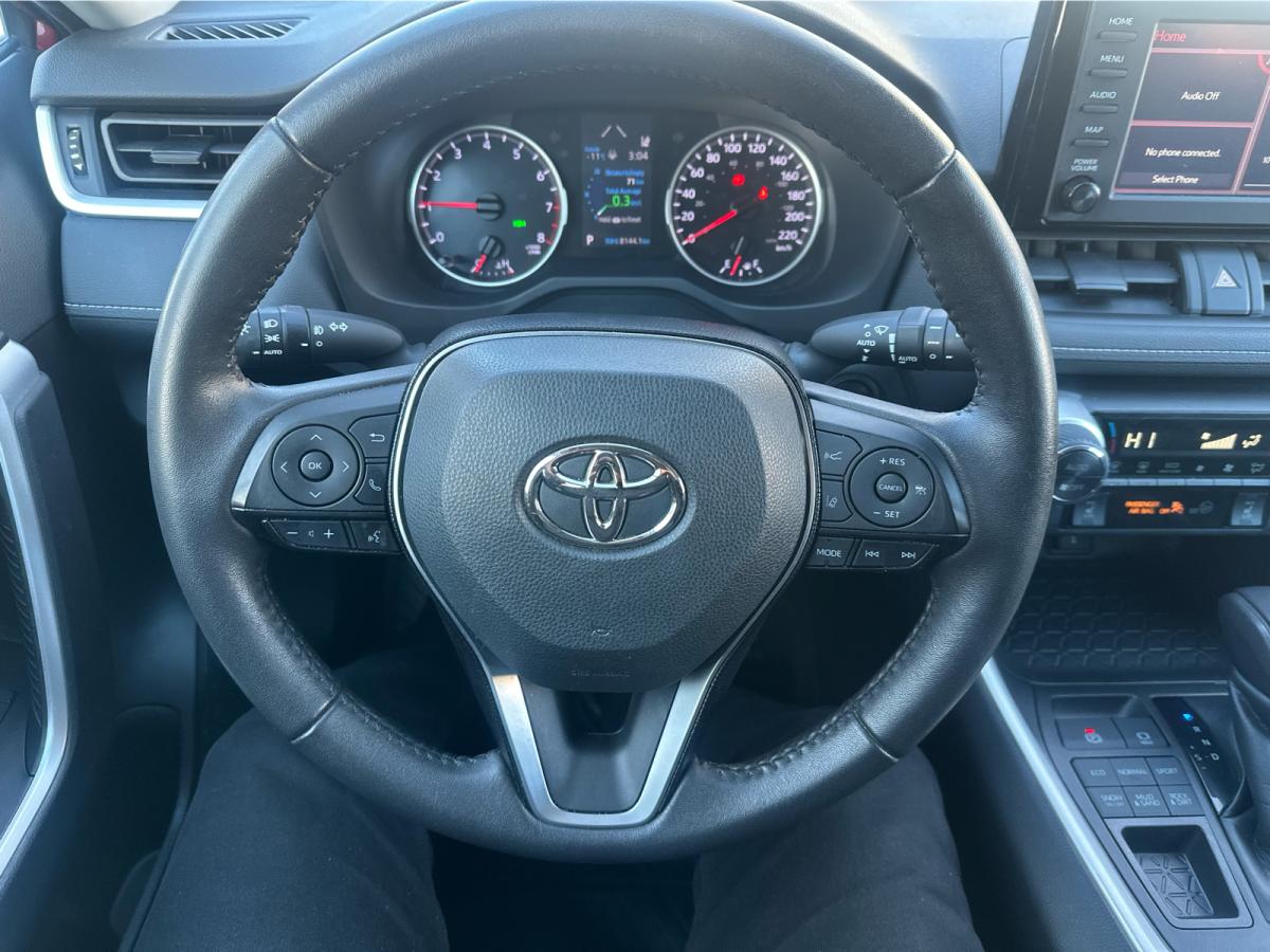 2021 Toyota RAV4 - Image 13