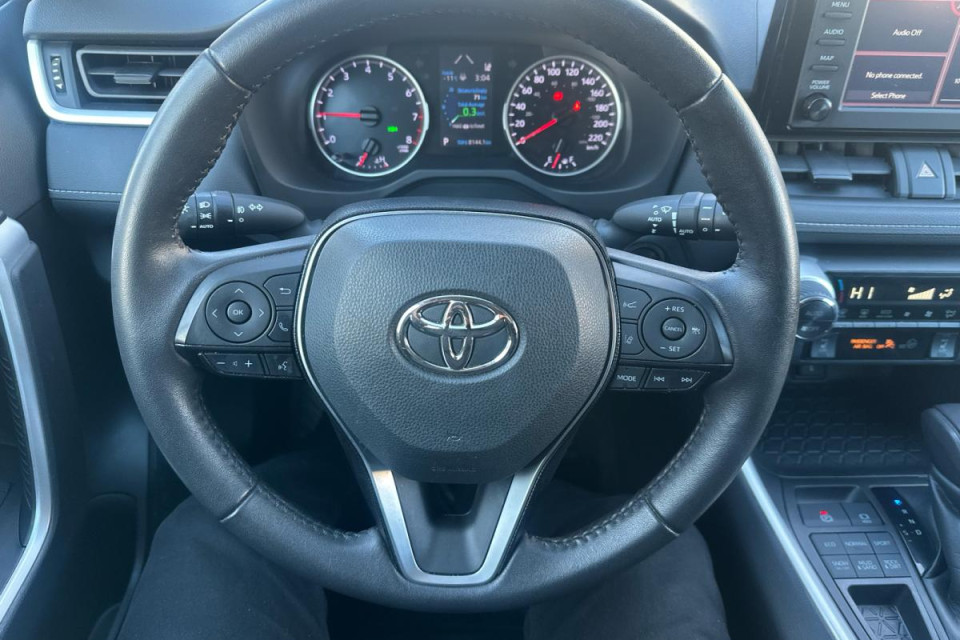 2021 Toyota RAV4 - Image 13
