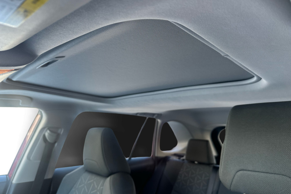 2021 Toyota RAV4 - Image 19